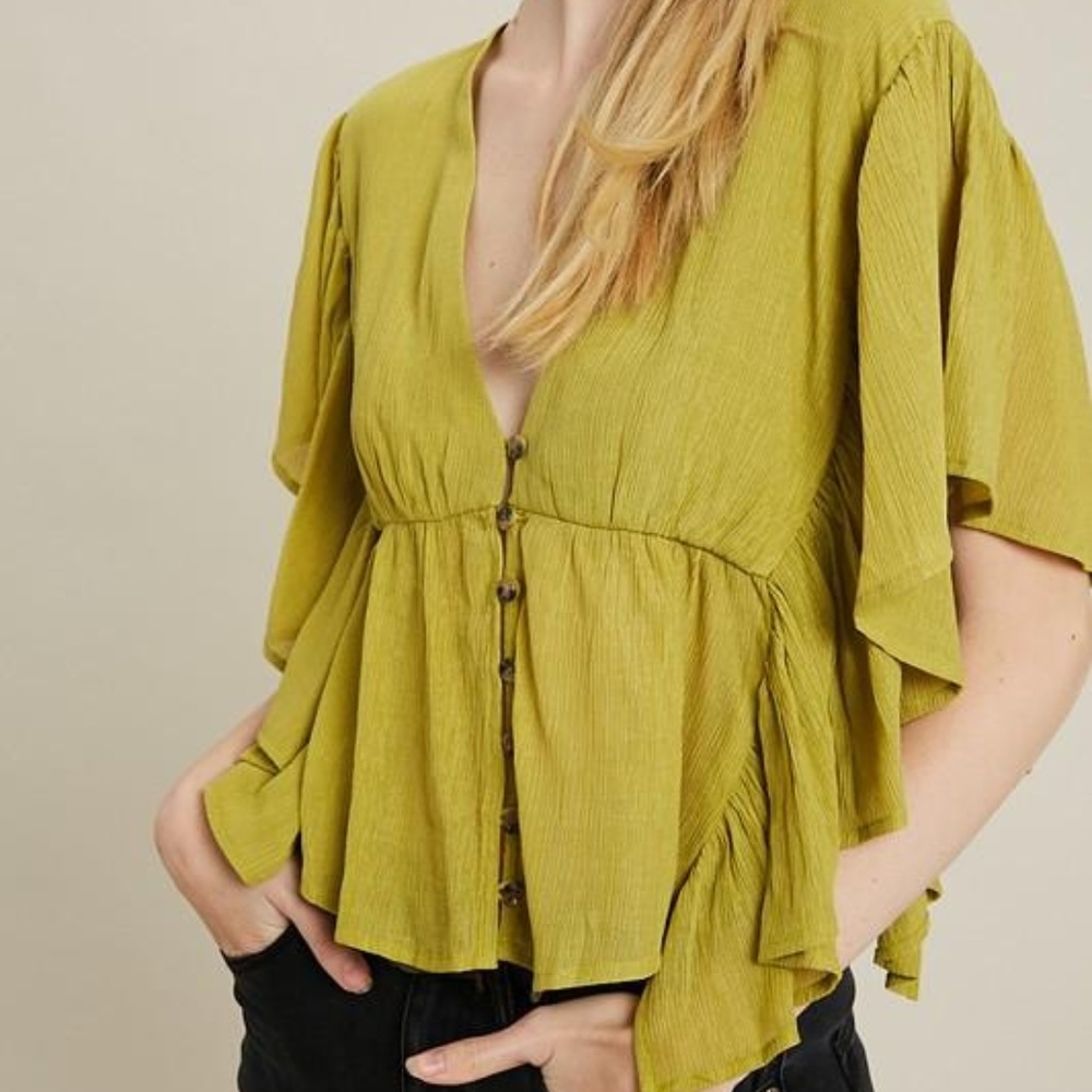 Flounce Button - Down Top - Picture 2 of 3